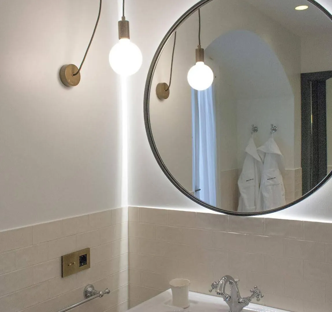 Pandenus Rooms Milan Italy